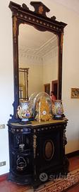 Mobile con specchiera ebanizzato e intarsi dorati