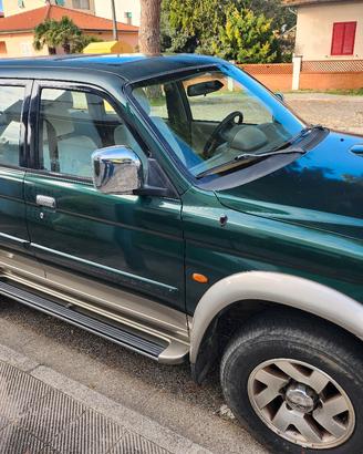 mitsubishi Pajero sport 