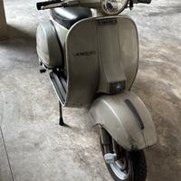 Vespa p125x