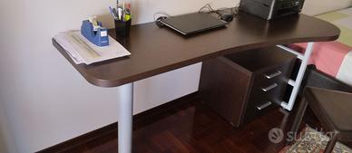 scrivania + sedia + cassettiera