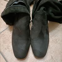 Stivali in velluto sopra il ginocchio