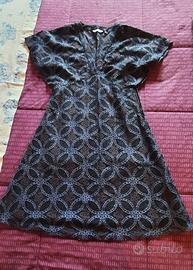 Abito donna in pizzo blu marca NAF NAF