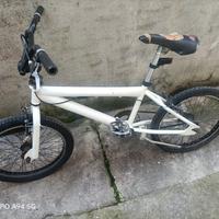 BMX bianca