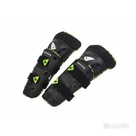 Ginocchiera MOTOCROSS UFO MOKAITE