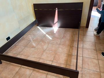 Testata letto matrimoniale