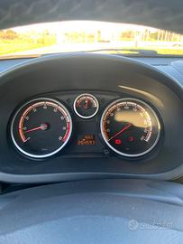 Opel corsa 1.2 gpl