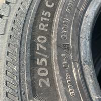 PNEUMATICI INVERNALI 205/70R15C