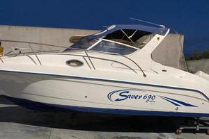 Barca SAVER 690 CABIN + Motore 200