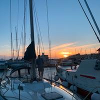 Barca a vela natante