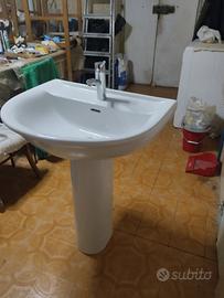 lavandino da 7o con colonna più miscelatore 