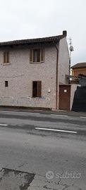 Casa indipendente su 3 lati a Cozzo 353.4251917