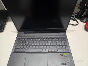 HP victus 16 - schermo rotto