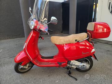Piaggio Vespa 125 LX