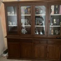 Credenza con vetrina