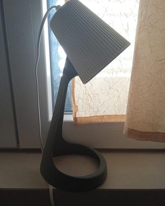Lampada da Tavolo Design Moderna Bianco/Nero LED