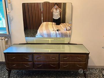 Mobili camera matrimoniale in legno