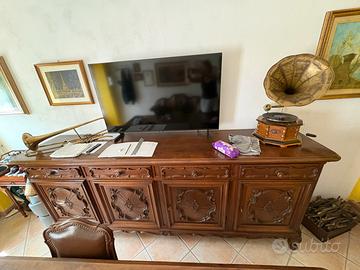Credenza