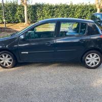Renault clio 20th anniversario