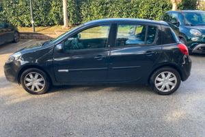 Renault clio 20th anniversario