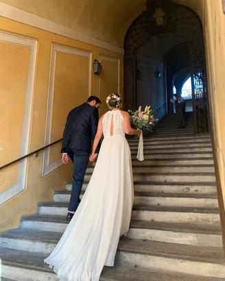 Abito da sposa in chiffon e pizzo