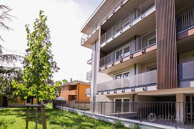 Appartamento di 155 m² con 5 locali e box auto a V