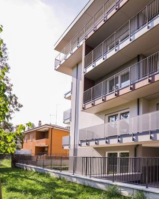 Appartamento di 155 m² con 5 locali e box auto a V