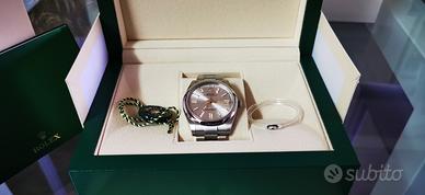 Rolex Oyster Perpetual 41mm 124300 FULLSET Nuovo