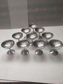 Lotto 10 calici da champagne/cocktails in metallo