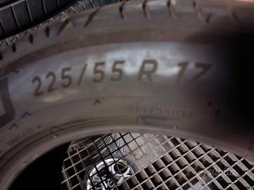 SET COMPLETO DI 4 PNEUMATICI MICHELIN PRIMAC