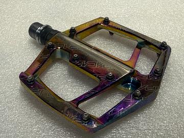 Pedali MTB flat SUPACAZ oil slick