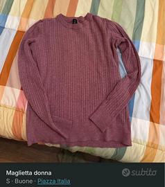 Lotto di vestiti 15€ le taglie sono sotto le foto