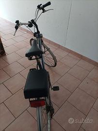 Bicicletta dona usata con seggiolino