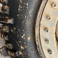 N 4 CST  35 x 10.5 - 16