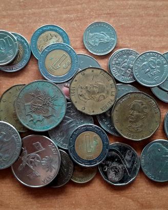 Lotto monete di tutto il mondo
