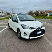 Yaris 1.3 benzina 2016 - neopatentati-gomme doppie