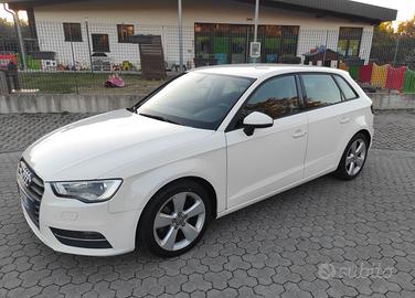 Audi A3 Sportback 1.6 TDI Ambition 105cv 2013