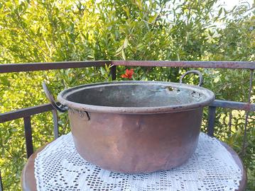 Antica Pentola in Rame 