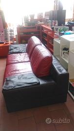 Due divani in pelle buone condizioni 