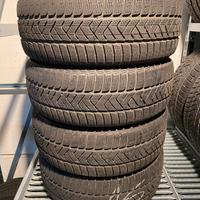 Pneumatici 215 55 17 Pirelli