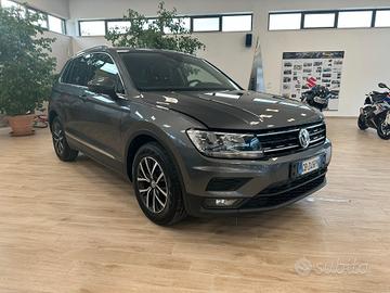 Volkswagen Tiguan 2.0 TDI SCR DSG Business BlueMot
