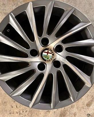 Cerchio Lega Alfa Romeo disegno Turbina
