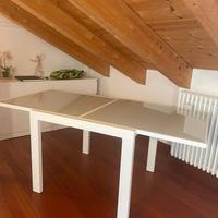 Tavolo quadrato allungabile