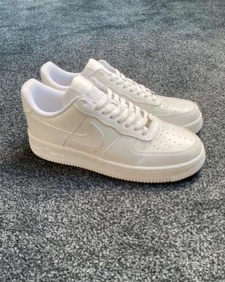 Nike Air Force 1 Uomo 41 Bianche Nuove Originali