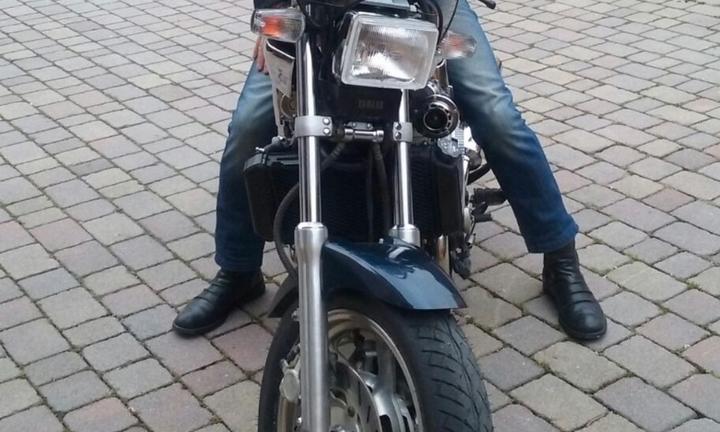 Yamaha FZ 750 - 1994