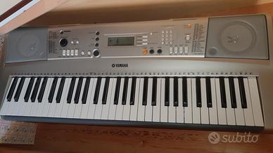 Tastiera Yamaha PSR-E313