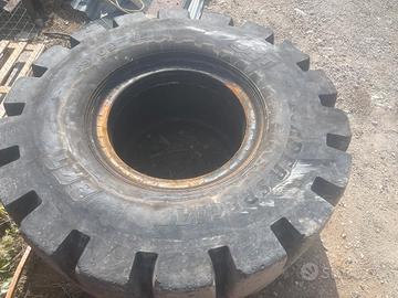 Gomme usate 35/65 - 33 x pala gommata