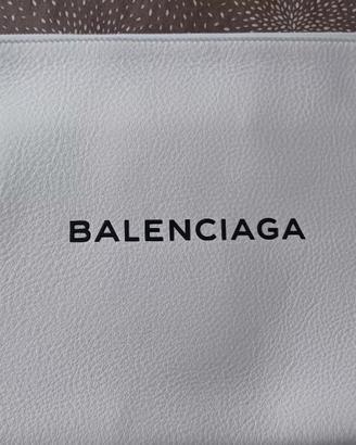 pochette di balenciaga di pelle battuta bianca 
