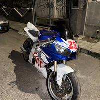 yamaha R6 99 aggiornata