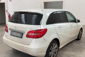 MERCEDES CLASSE B 180 CDI - AUTOMATICO