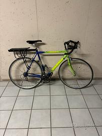 Bici da cicloviaggio/ corsa